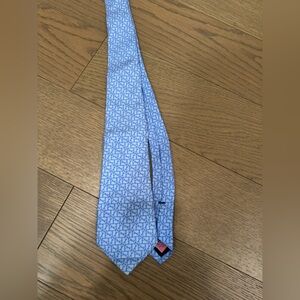 Vineyard Vines Blue Whale Patterned Tie
